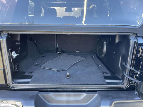 Used 2021 Jeep Wrangler Unlimited Sport S image 37