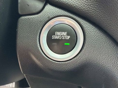 Used 2020 Chevrolet Equinox LT FWD image 33