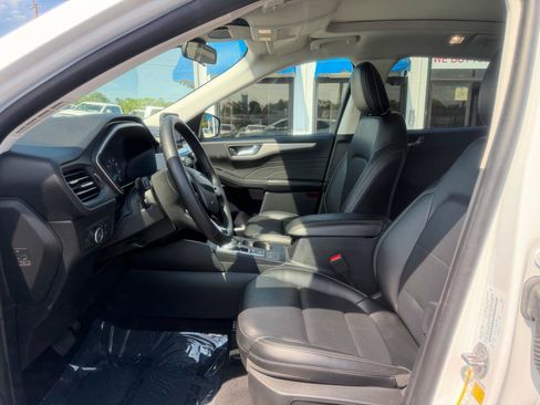 Used 2022 Ford Escape SEL AWD/4WD image 11