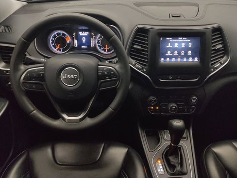 Used 2020 Jeep Cherokee Latitude Plus image 22