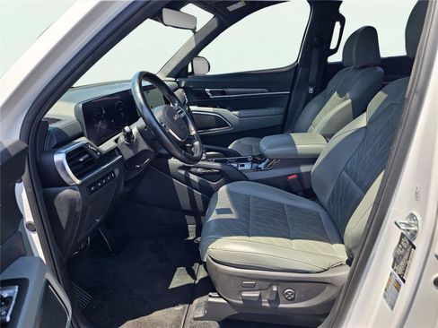 Used 2024 Kia Telluride SX Prestige X-Line AWD/4WD image 16