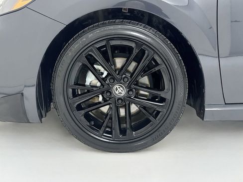 Used 2025 Toyota Camry SE image 31