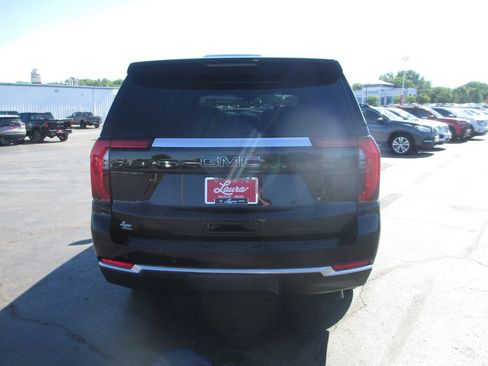 Used 2025 GMC Yukon Elevation w/ Elevation Premium Package AWD/4WD image 6