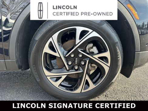 Certified 2024 Lincoln Nautilus Premier w/ Jet Appearance Package AWD/4WD image 8