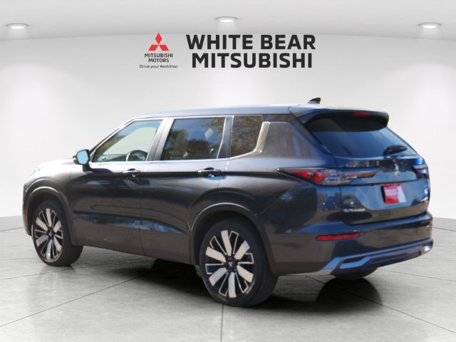 Used 2026 Mitsubishi Outlander SE AWD/4WD image 4