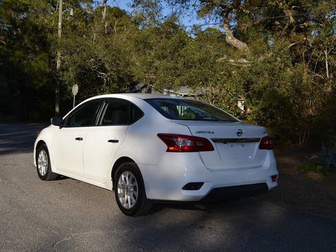Used 2018 Nissan Sentra SV image 8