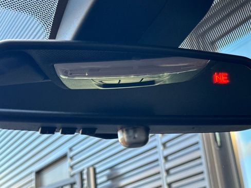 Used 2018 BMW M3 Base image 21