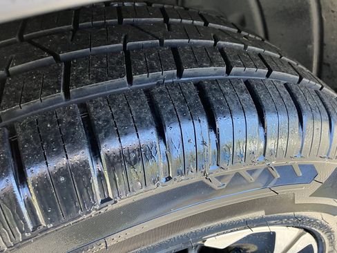 Used 2019 Honda CR-V Touring image 12