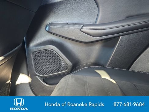 Used 2024 Mitsubishi Outlander SE FWD image 27
