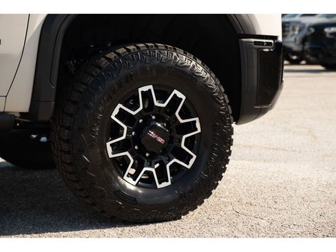 New 2026 GMC Sierra 2500 AT4X w/ LPO, Black Badging Package AWD/4WD image 11