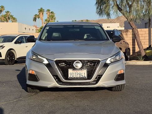 Used 2019 Nissan Altima 2.5 SR FWD image 7