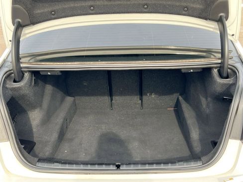 Used 2018 BMW 530i xDrive w/ Premium Package image 34