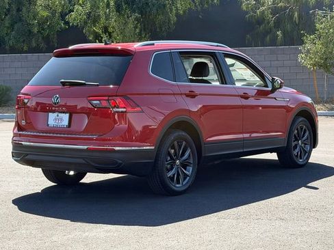 Used 2022 Volkswagen Tiguan SE FWD image 6