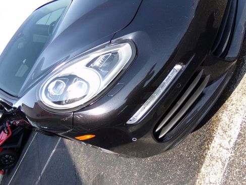 Used 2014 Porsche Panamera S image 50