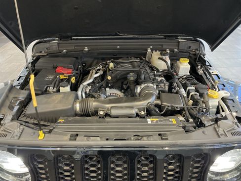 Used 2023 Jeep Gladiator Overland AWD/4WD image 36