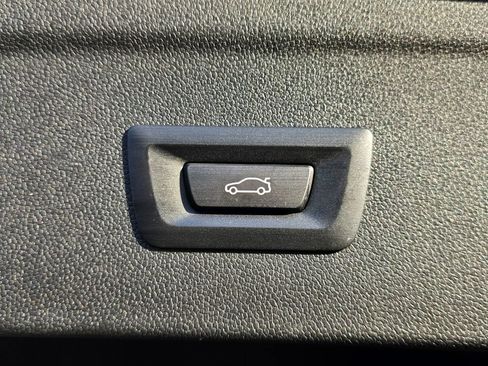 Used 2023 BMW iX M60 image 83