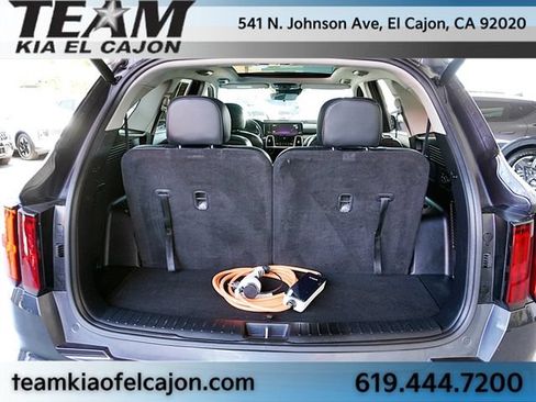 Certified 2022 Kia Sorento SX w/ Panoramic Sunroof Package AWD/4WD image 13