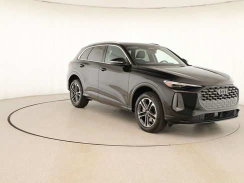 New 2025 Audi Q5 Premium image 10