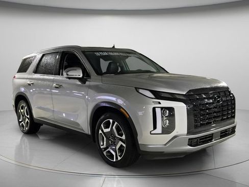 Used 2025 Hyundai Palisade SEL FWD image 9