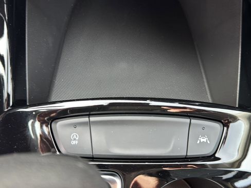 New 2026 Chevrolet Trax LT w/ LT Convenience Package FWD image 14