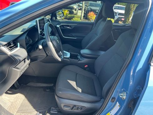 Certified 2023 Toyota RAV4 SE w/ Convenience Package AWD/4WD image 13