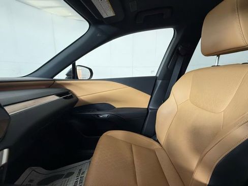 Certified 2023 Lexus RX 350 w/ Accessory Package (2T) image 21