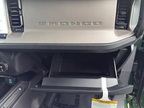 New 2025 Ford Bronco Outer Banks image 35