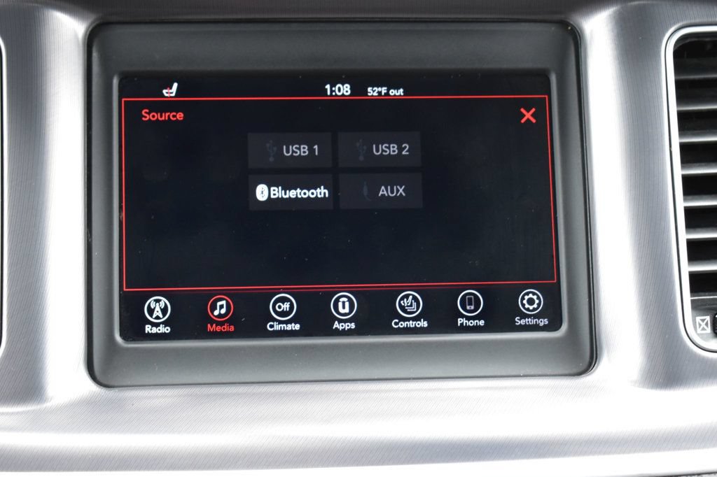 Used 2020 Dodge Charger SXT w/ Driver Convenience Group RWD image 34