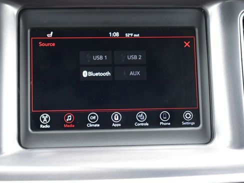 Used 2020 Dodge Charger SXT w/ Driver Convenience Group image 34