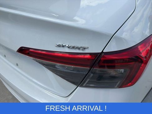 Used 2023 Honda Civic Sport image 14