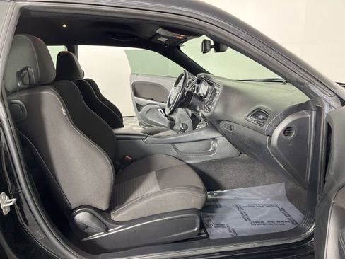 Used 2021 Dodge Challenger R/T w/ Blacktop Package image 42