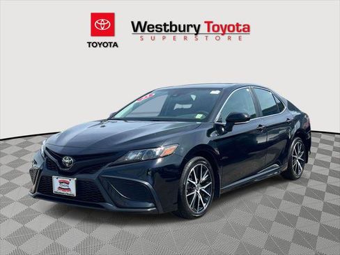 Certified 2023 Toyota Camry SE w/ Cold Weather Package FWD image 5