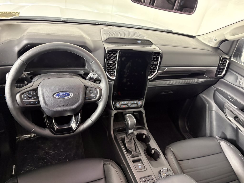 New 2025 Ford Ranger Lariat w/ Black Appearance Package AWD/4WD image 28