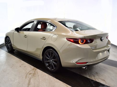 Used 2024 MAZDA MAZDA3 s image 10