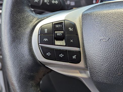 Certified 2023 Ford Explorer XLT w/ Equipment Group 202A RWD image 35