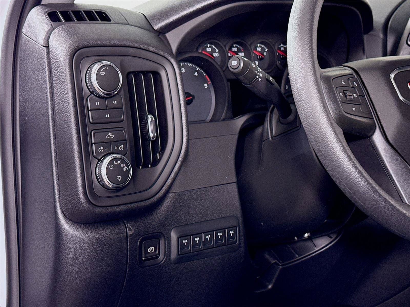 New 2026 GMC Sierra 2500 Pro w/ Convenience Package AWD/4WD image 4