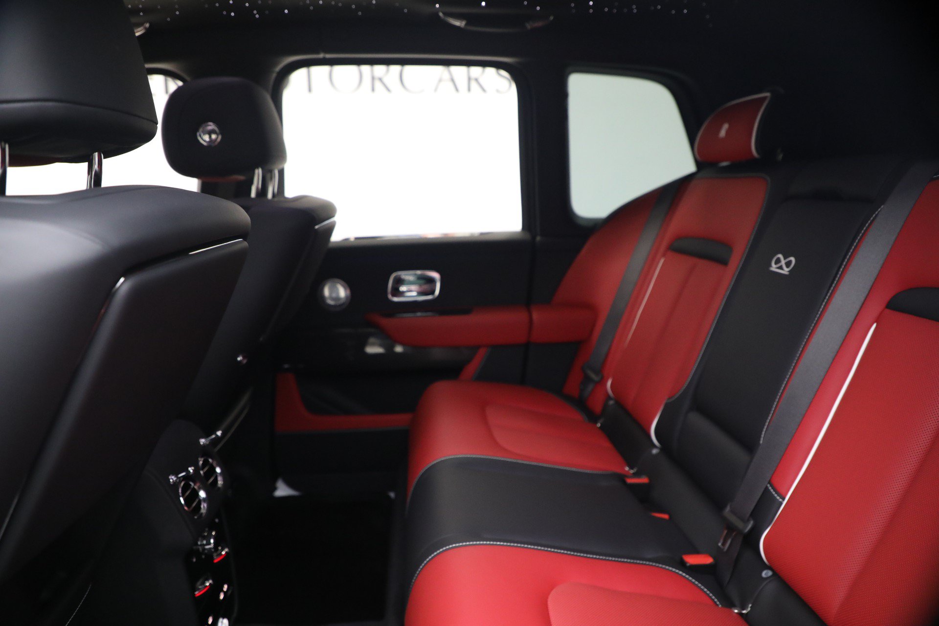 New 2027 Rolls-Royce Cullinan Black Badge AWD/4WD image 27