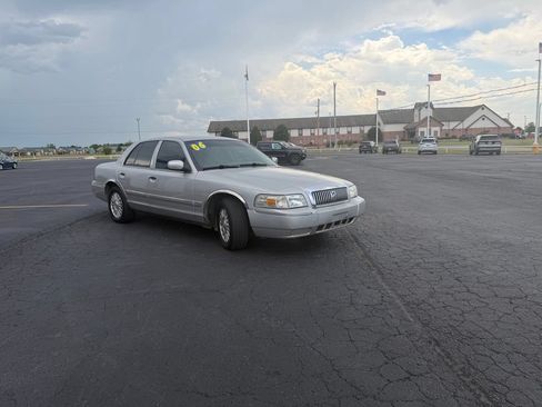 Used 2006 Mercury Grand Marquis LS RWD image 6