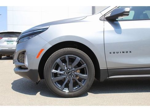 Used 2024 Chevrolet Equinox RS AWD/4WD image 9