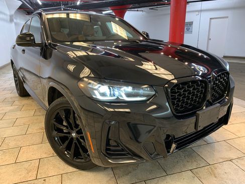 Used 2023 BMW X4 xDrive30i w/ M Sport Package AWD/4WD image 4