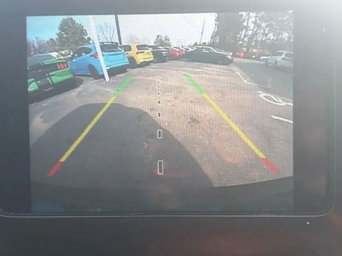 Used 2019 Jeep Cherokee Latitude w/ Cold Weather Group image 29