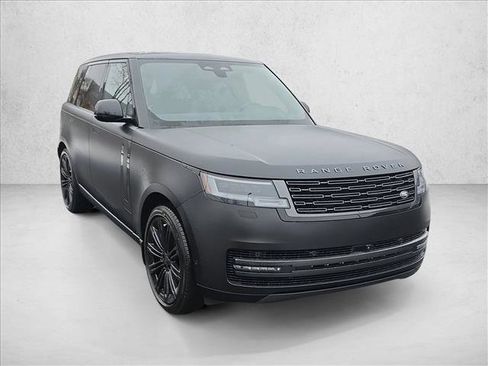 New 2026 Land Rover Range Rover SE image 3