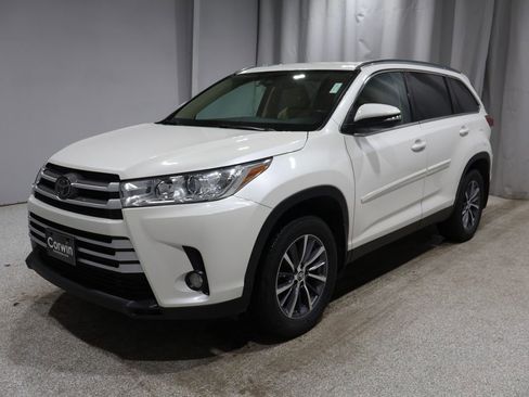 Used 2019 Toyota Highlander XLE image 5