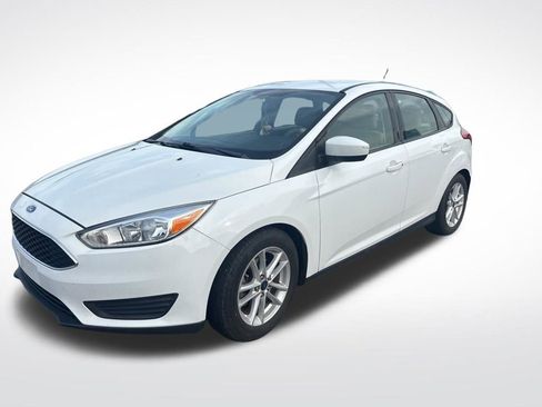Used 2018 Ford Focus SE w/ Interior Protection Package FWD image 16
