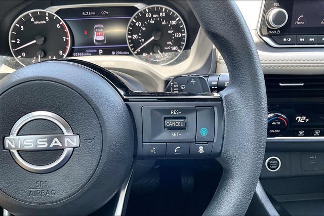 Used 2023 Nissan Rogue SV FWD image 19