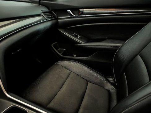 Used 2019 Honda Accord Sport image 24