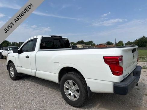 Used 2017 Nissan Titan S AWD/4WD image 7