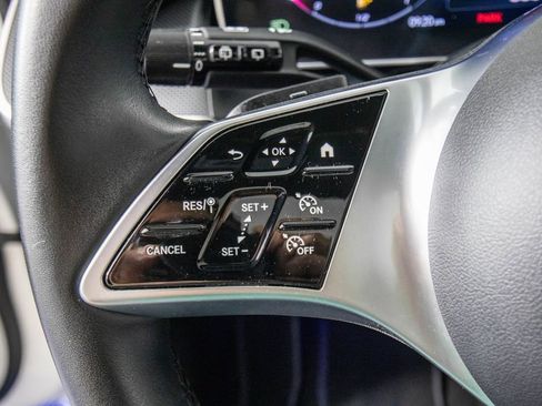 Used 2024 Mercedes-Benz GLC 300 image 20