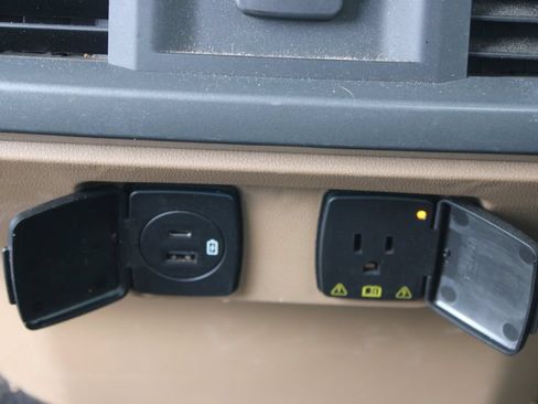 Used 2022 Ford F150 XLT w/ Equipment Group 302A High AWD/4WD image 19