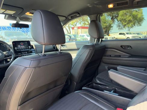 Used 2025 Nissan Pathfinder Rock Creek AWD/4WD image 24